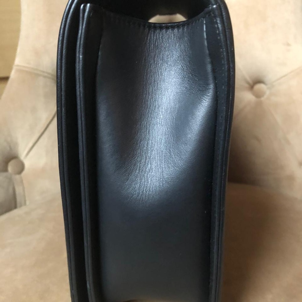 SOLD❌Chanel Classic Quilted Large Le Boy Bag - Picture 3 of 8